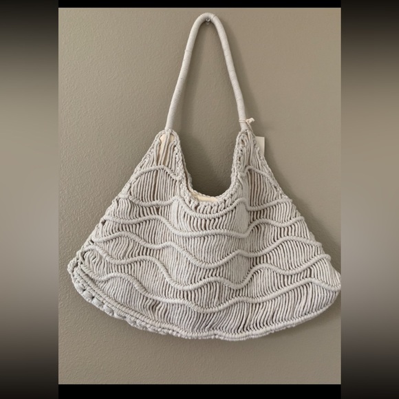 *NWT Cream Summer Woven Bag NWT - Picture 4 of 7